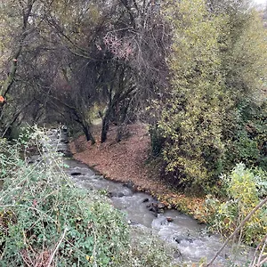 Junto Al Río En Entrada Ruta Cahorros Apartamento Monachil