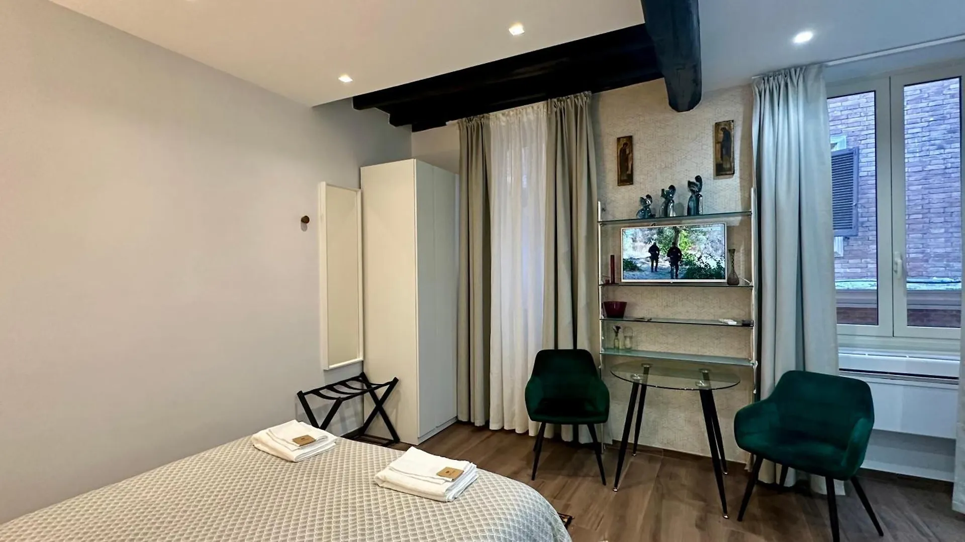 Apartment Colosseo Design Apartament Rome