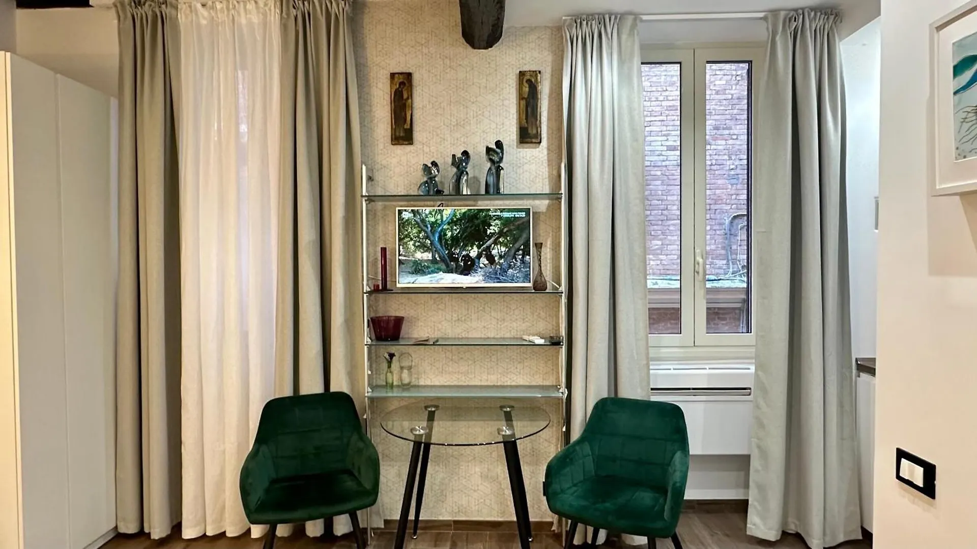Colosseo Design Apartament Rome 0*,  Italy