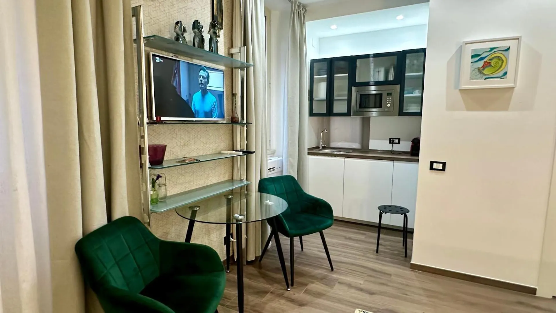 Colosseo Design Apartament Rome Apartment